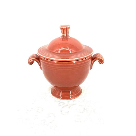 Vintage Fiesta Sugar Bowl With Lid (Chip has been glued back) Rose (Mauve) - Picture 1 of 4